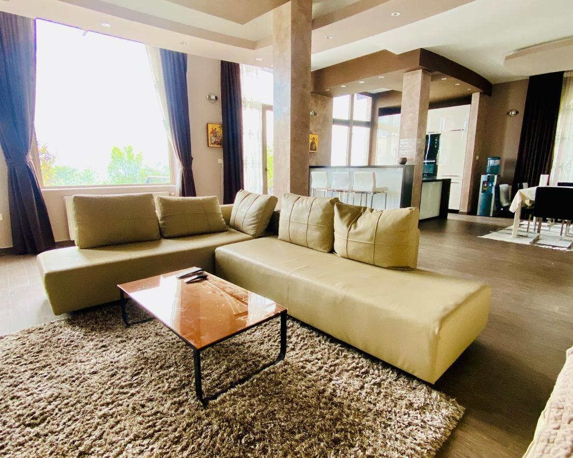 Villa Sunny Side Apartment Skopje Dolno Solnje Exteriör bild